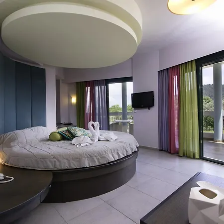 Ocean Hotel 4*